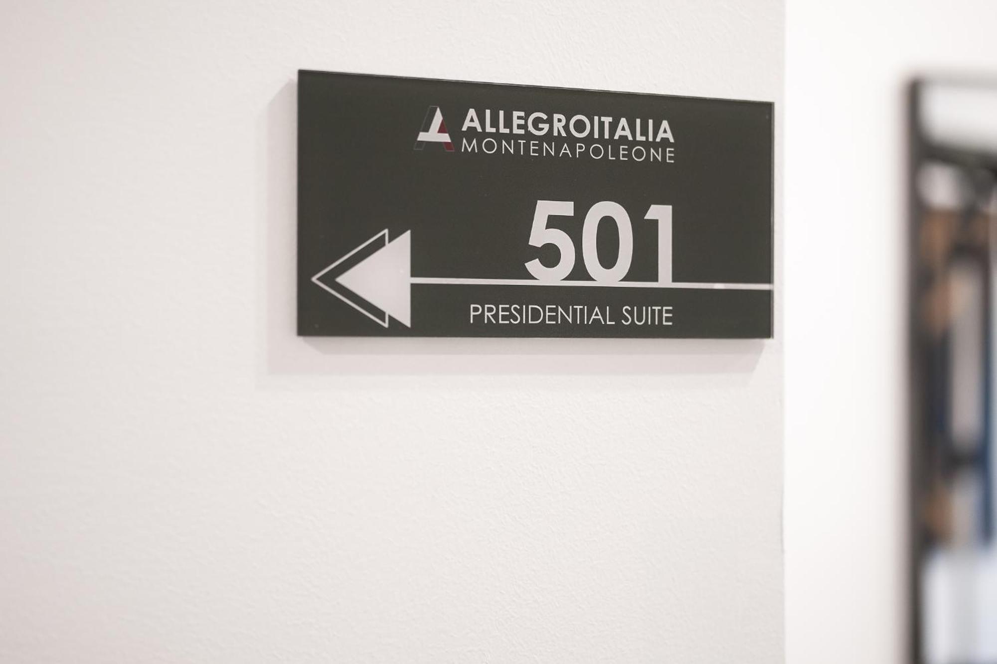 Allegroitalia Penthouse Montenapoleone Milán Exterior foto