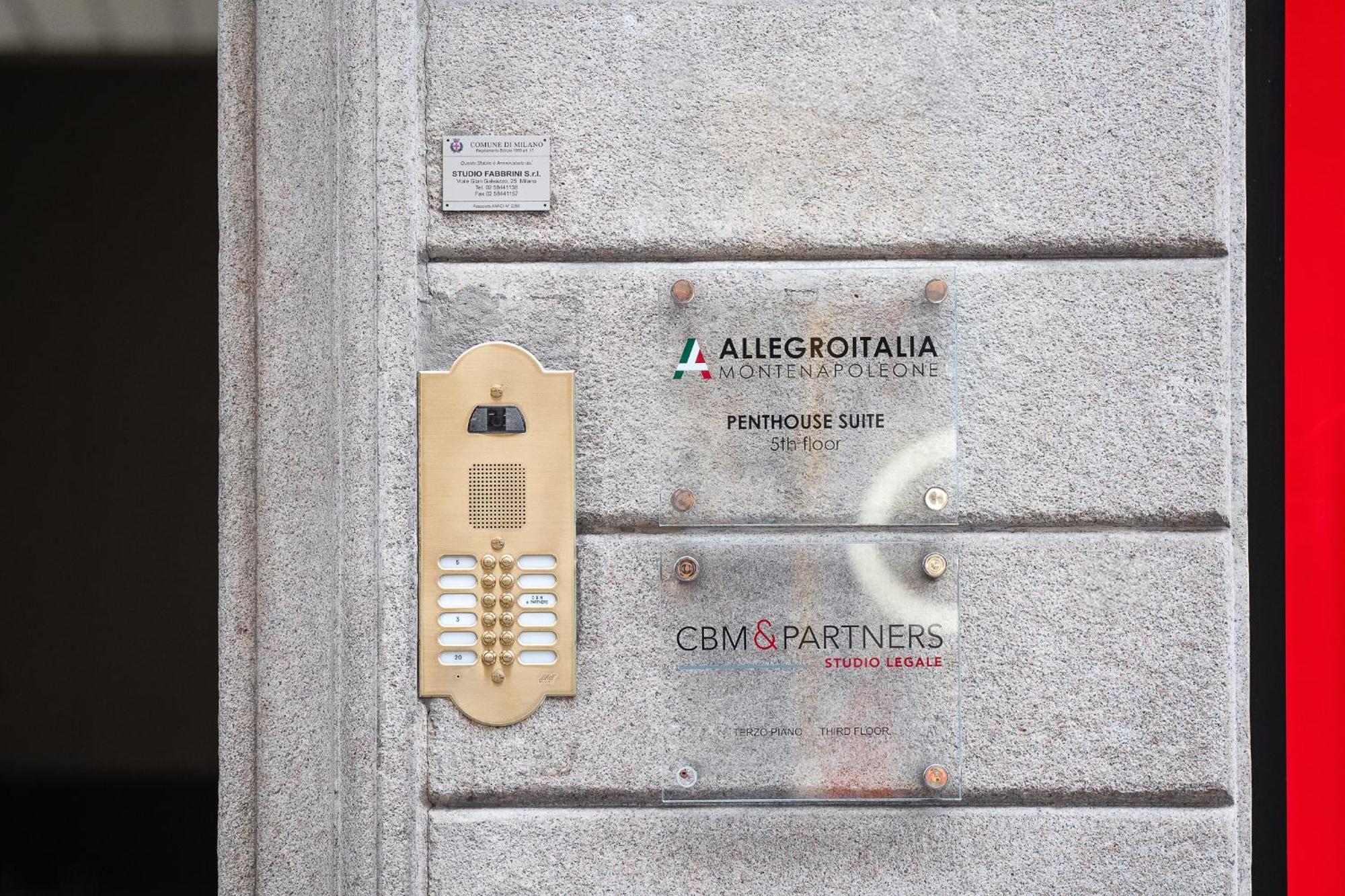 Allegroitalia Penthouse Montenapoleone Milán Exterior foto